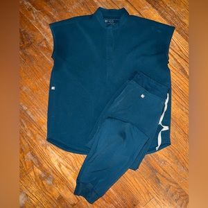 XXS Rafaela top (RUNS BIG, fits like XS)
XS Zamora bottoms 
  Set 💲4️⃣8️⃣